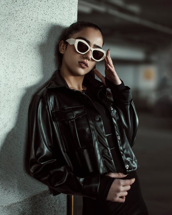 Inspirações de Look com Jaqueta de Couro Atemporal